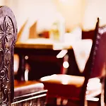 Schuedlbauer's Hotel-restaurant-bar Szálloda 4*