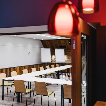 Schuedlbauer's Hotel-restaurant-bar 4* 因河畔布劳瑙