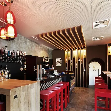 Schuedlbauer's Hotel-restaurant-bar 酒店 4*