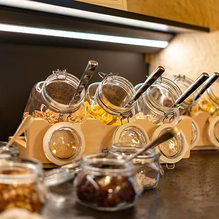 Schuedlbauer's Hotel-restaurant-bar 4*