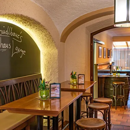 Schuedlbauer's Hotel-restaurant-bar 4* 因河畔布劳瑙