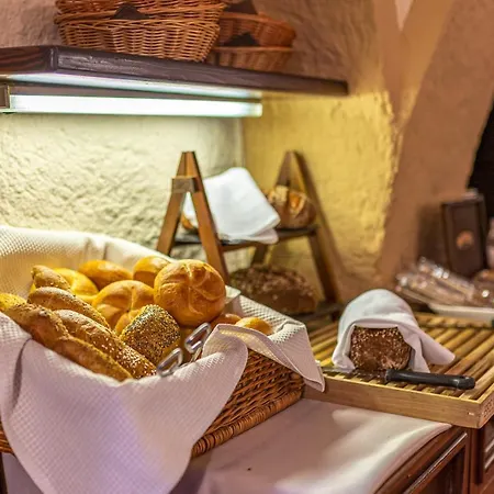 Schuedlbauer's Hotel-restaurant-bar Otel