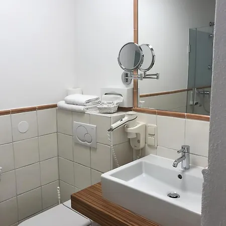 Schuedlbauer's Hotel-restaurant-bar 4*