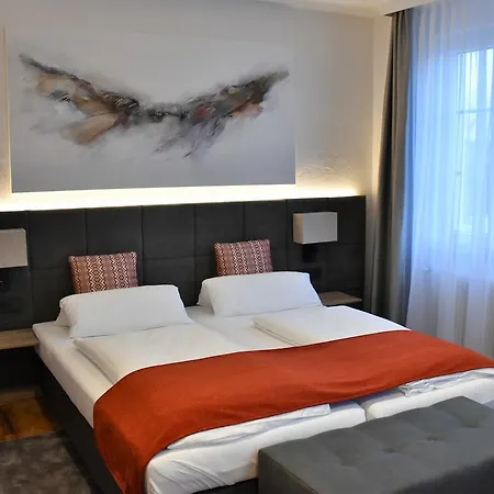 Schüdlbauer´s Hotel-restaurant-bar 4*