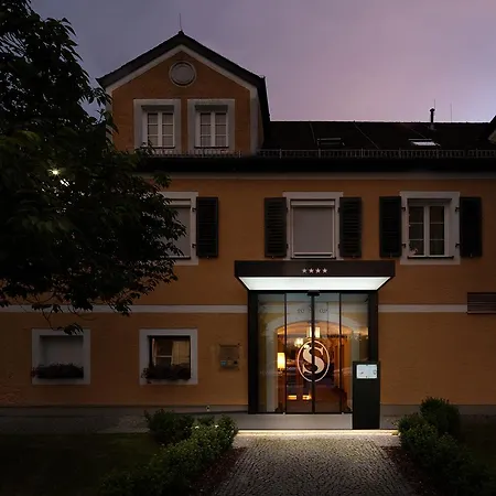 Schüdlbauer´s Hotel-restaurant-bar Hotel 4*